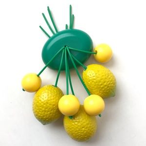Lemon Brooch